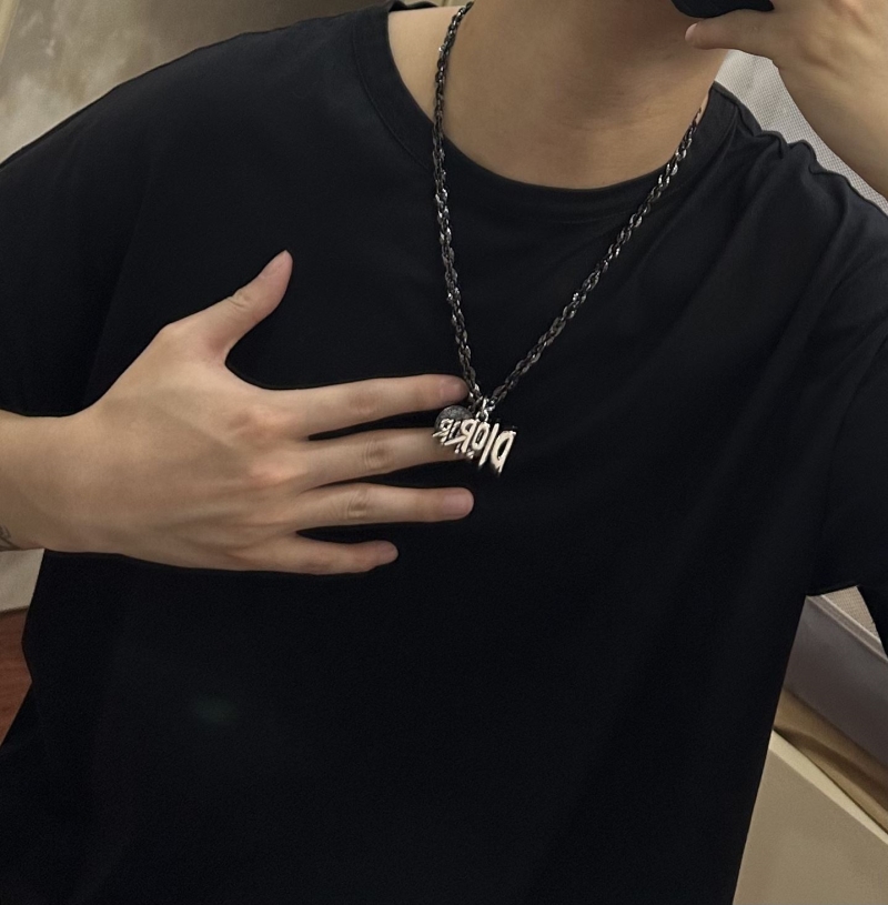 chr1st1an D10r necklaces